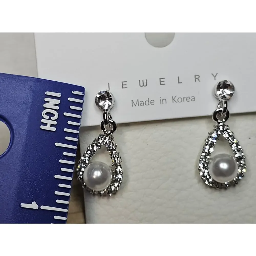 Bridal Wedding NWT Simple Fashion Earrings w Faux‎ Pearl. Pierced.  Dangle Bling